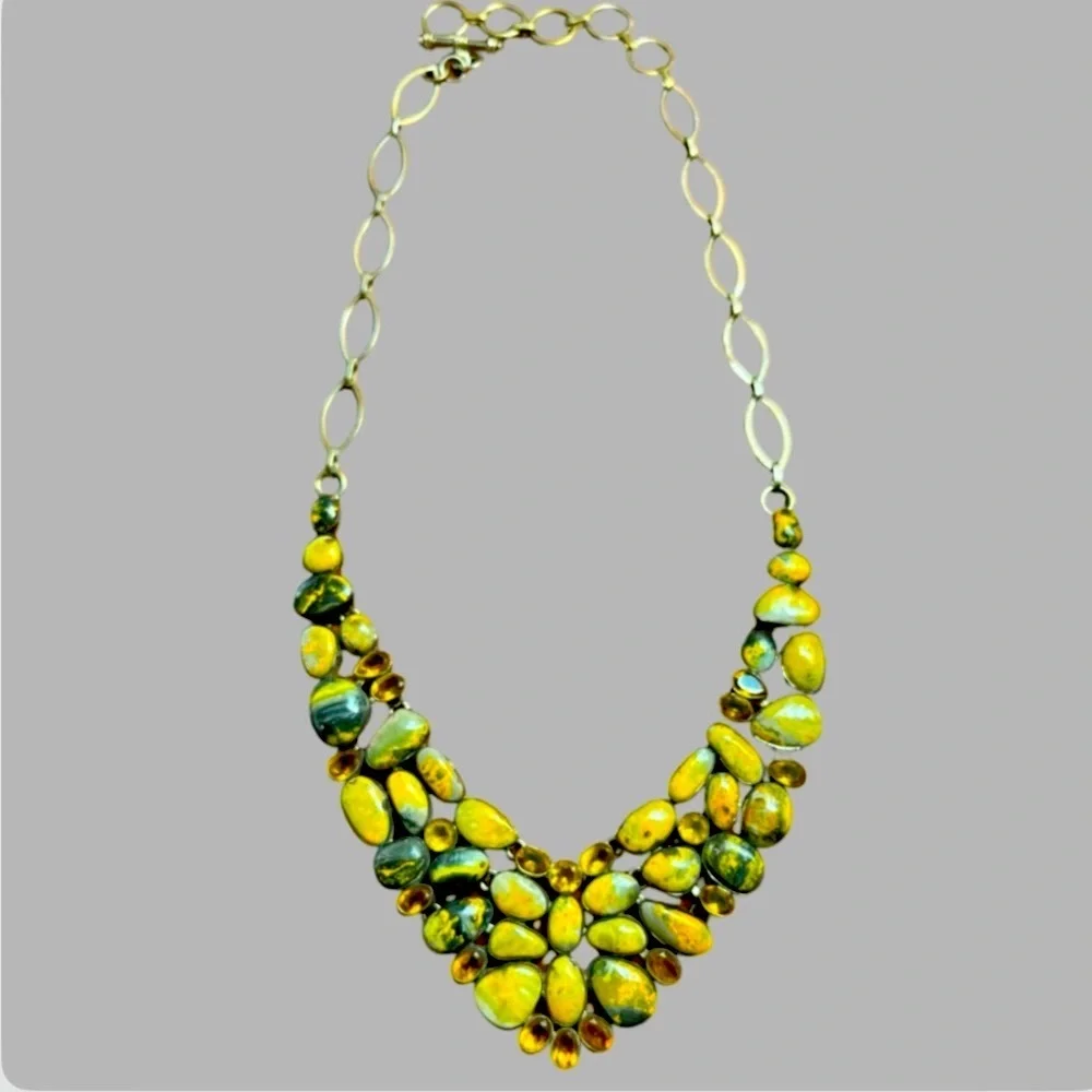 ‼️💥PRICE DROP ☄️
Bumblebee Jasper Chain Necklace - Picture 3 of 13